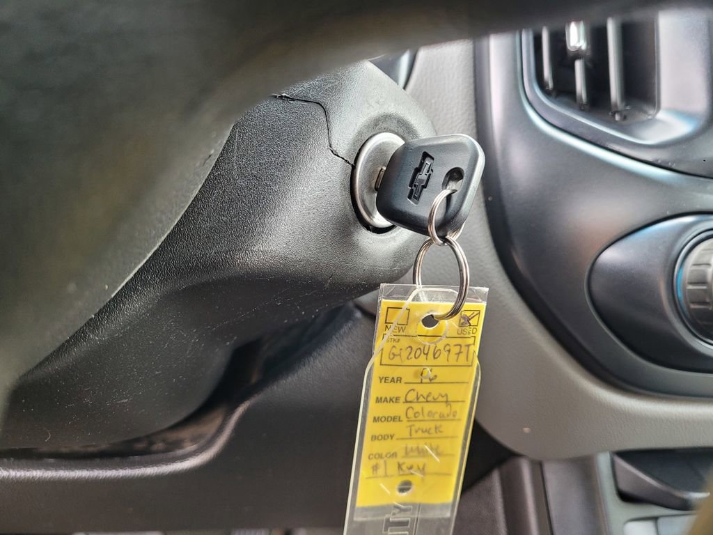 Used 2016 Chevrolet Colorado W/T image 17
