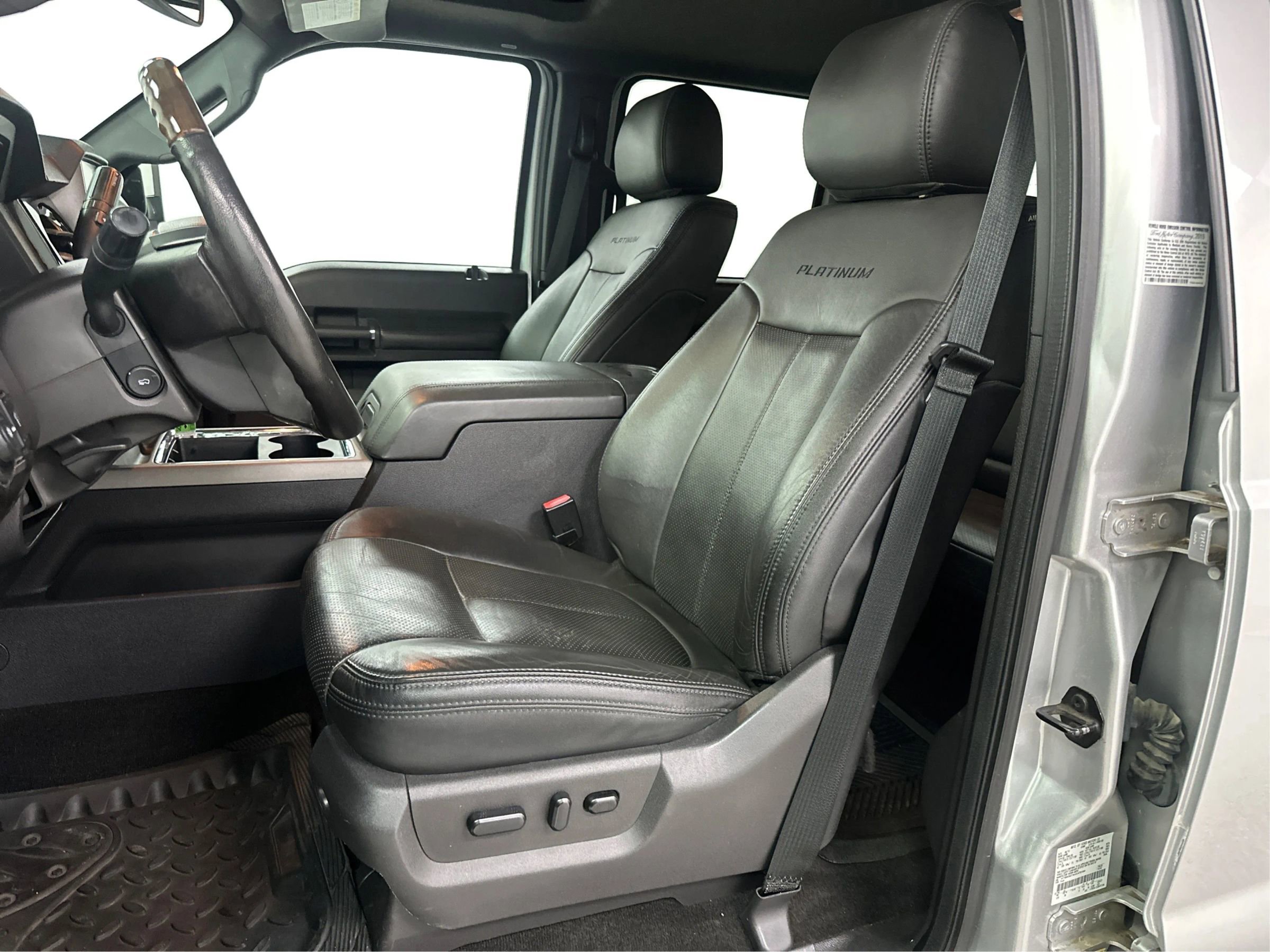 Used 2016 Ford F350 Platinum image 19