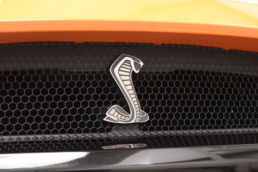 Used 2021 Ford Mustang Shelby GT500 w/ Technology Package RWD image 16