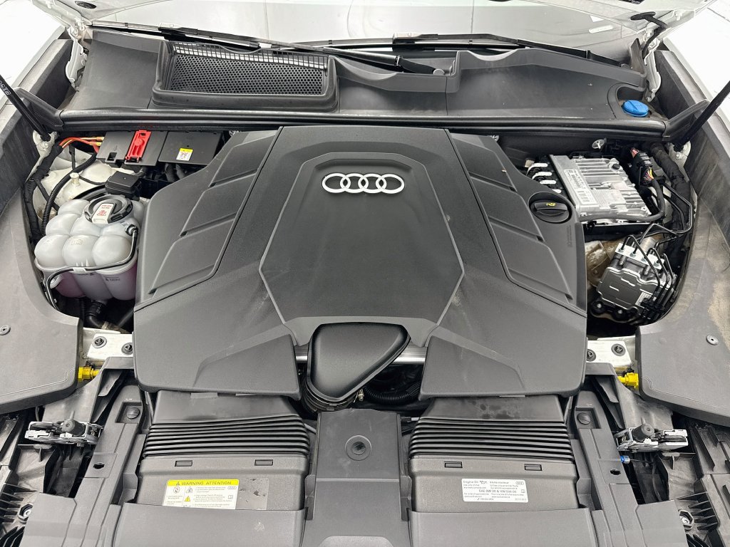 Used 2023 Audi Q8 Premium Plus w/ Premium Plus Package AWD/4WD image 28