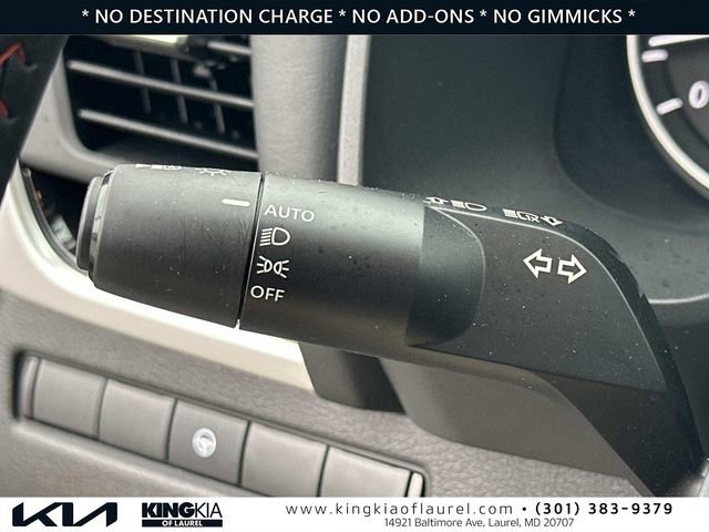 Used 2025 Nissan Rogue SV AWD/4WD image 10