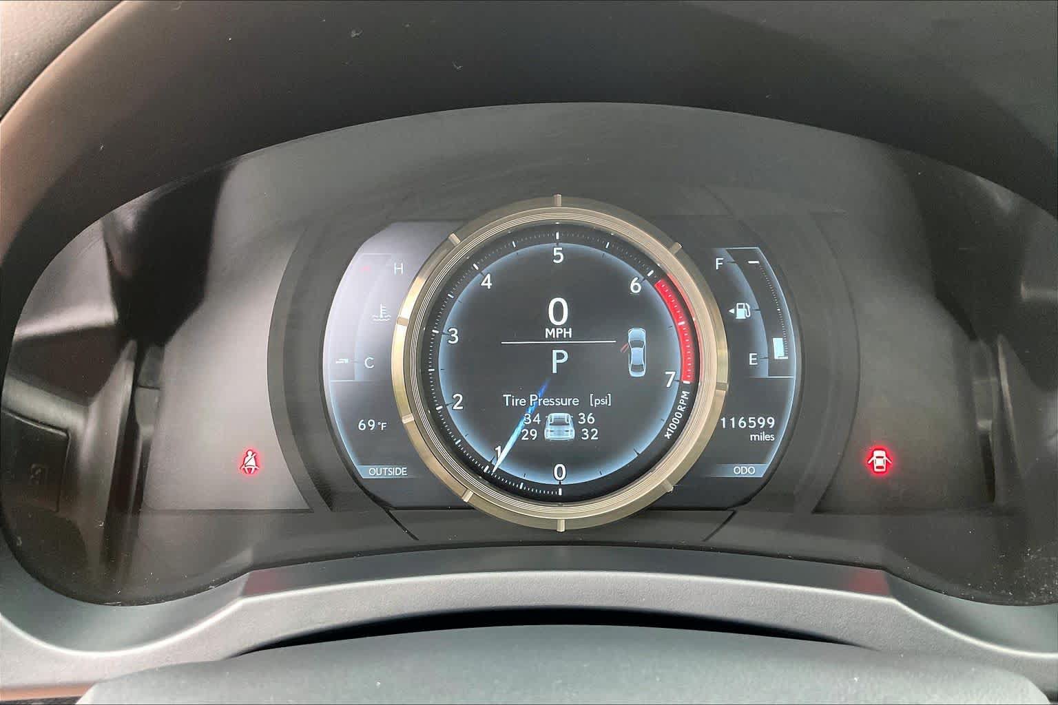 Used 2016 Lexus IS 200t w/ F Sport Package RWD image 26
