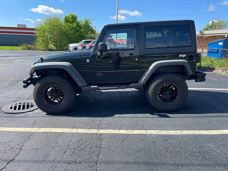 Used 2012 Jeep Wrangler Sport AWD/4WD image 13