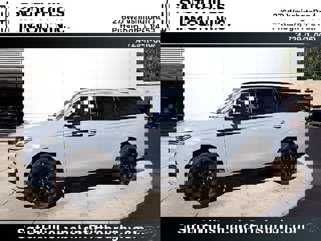 New 2025 Lincoln Navigator Reserve w/ Jet Appearance Package image 1