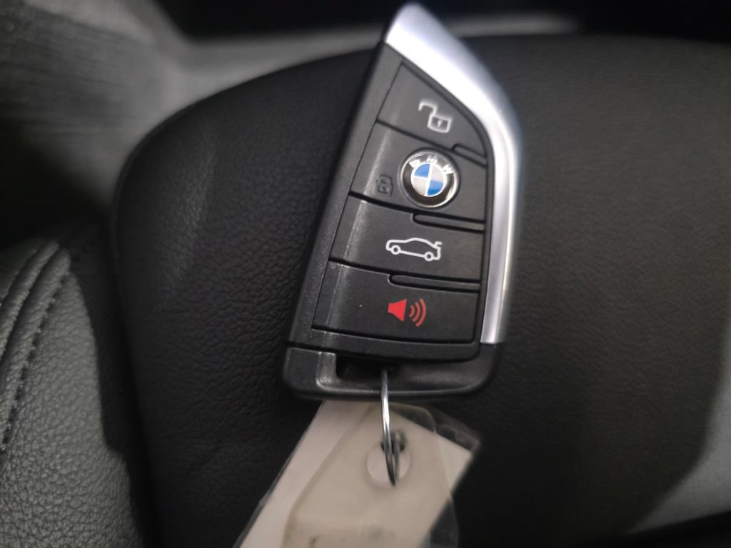 Used 2021 BMW 330e xDrive w/ Premium Package AWD/4WD image 30