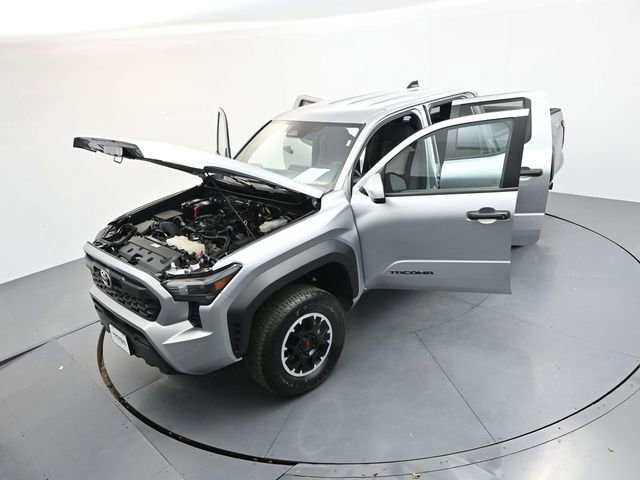 Used 2024 Toyota Tacoma TRD Off-Road AWD/4WD image 41