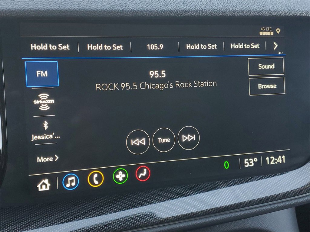 Used 2023 Buick Envision Essence w/ Sport Touring Package image 17