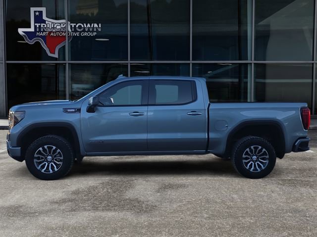 Used 2023 GMC Sierra 1500 AT4 w/ Technology Package AWD/4WD image 2