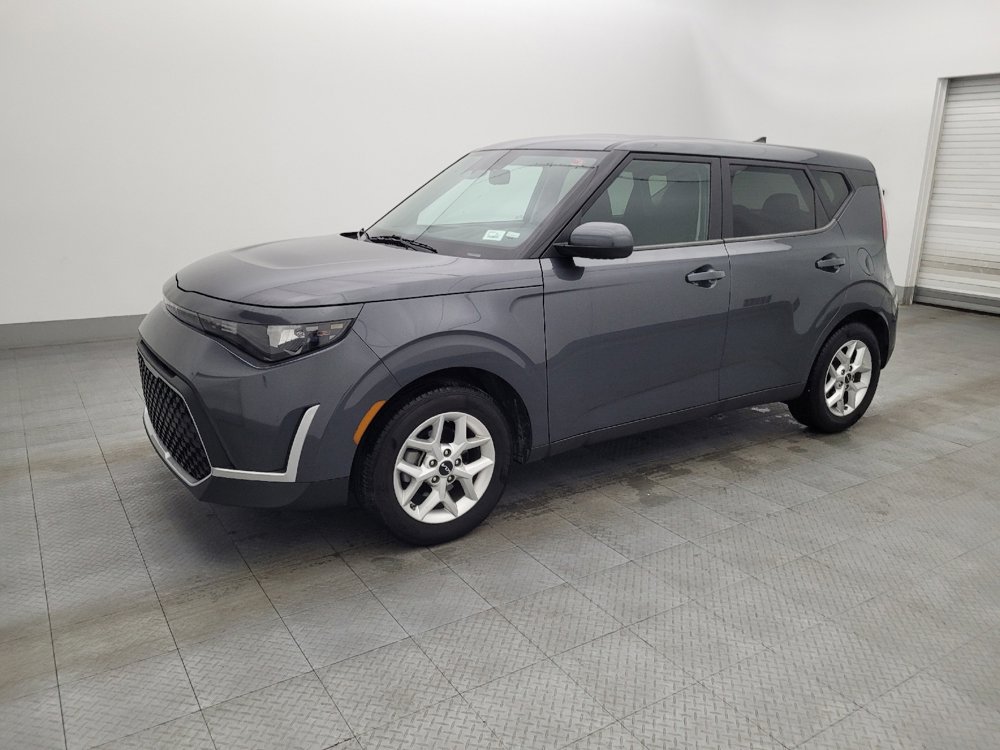 Used 2023 Kia Soul LX w/ LX Technology Package image 2