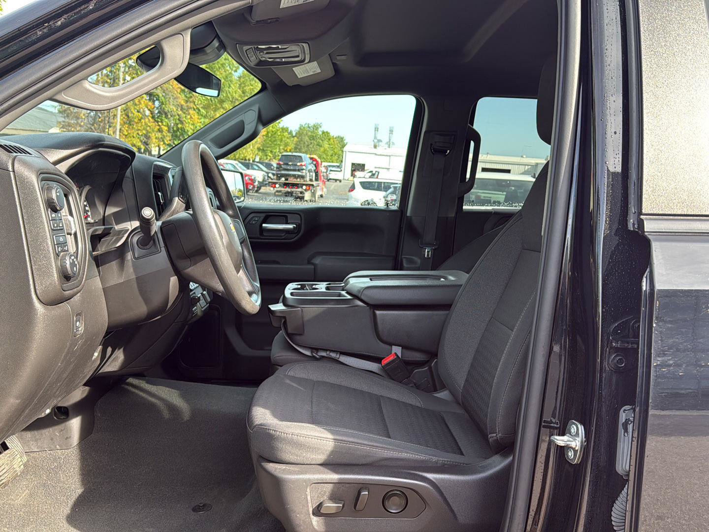 Used 2024 Chevrolet Silverado 1500 Custom AWD/4WD image 9