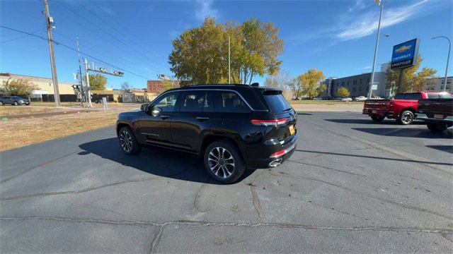 Used 2023 Jeep Grand Cherokee Overland image 6