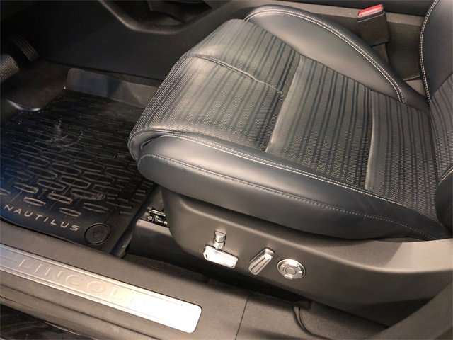Used 2024 Lincoln Nautilus Reserve w/ Equipment Group 203A image 18