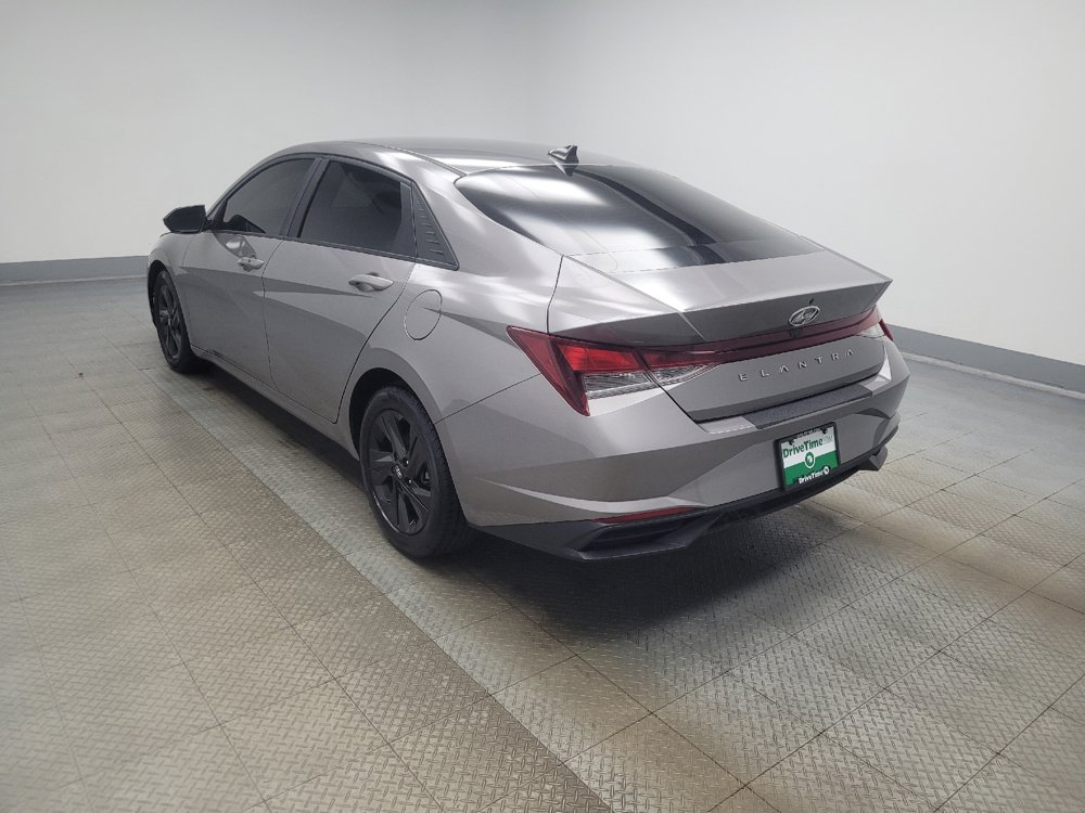 Used 2021 Hyundai Elantra SEL FWD image 5