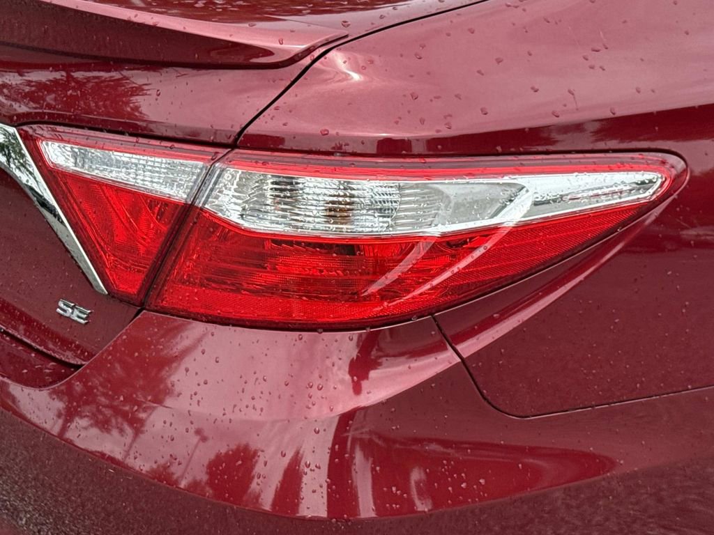 Used 2017 Toyota Camry SE FWD image 27