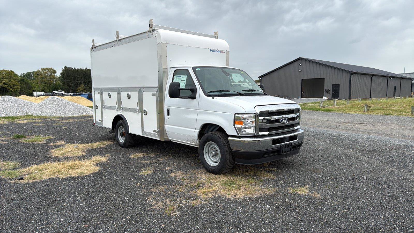 New 2027 Ford E-350 and Econoline 350 Super Duty w/ Power Equipment Group RWD image 7