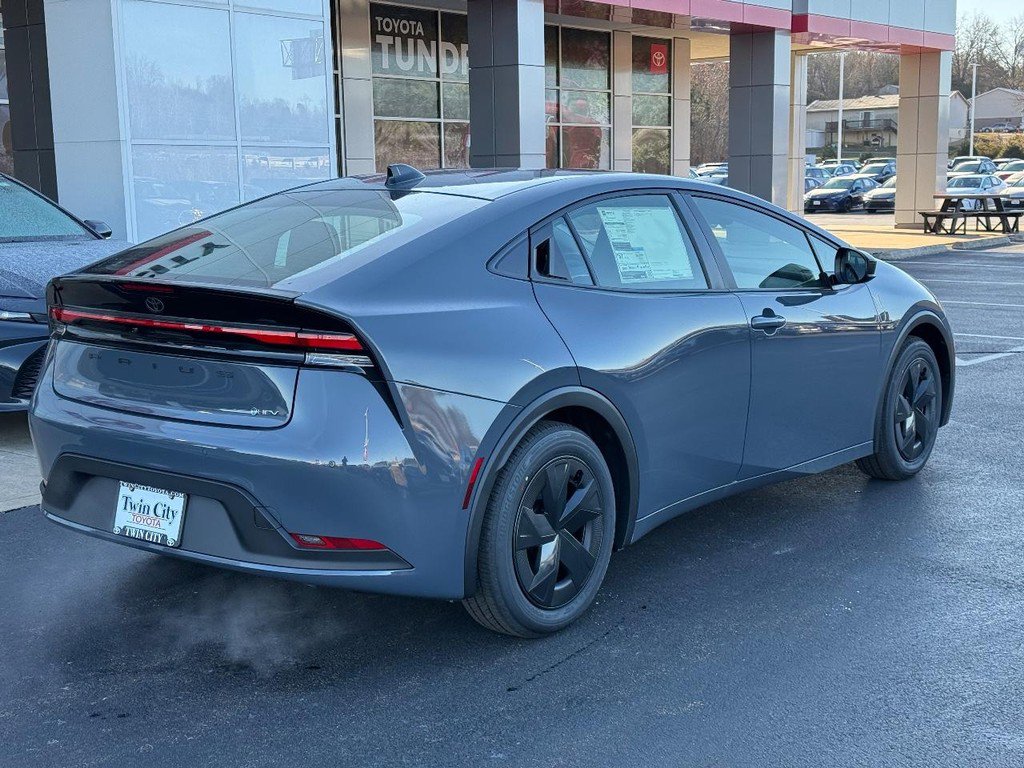 New 2026 Toyota Prius LE image 3
