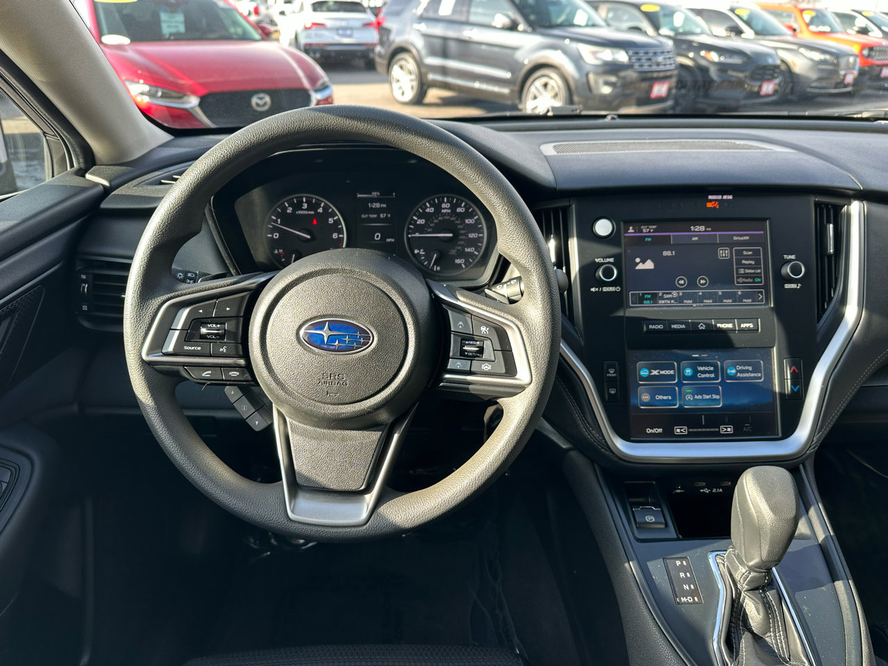 Used 2022 Subaru Outback Base image 3