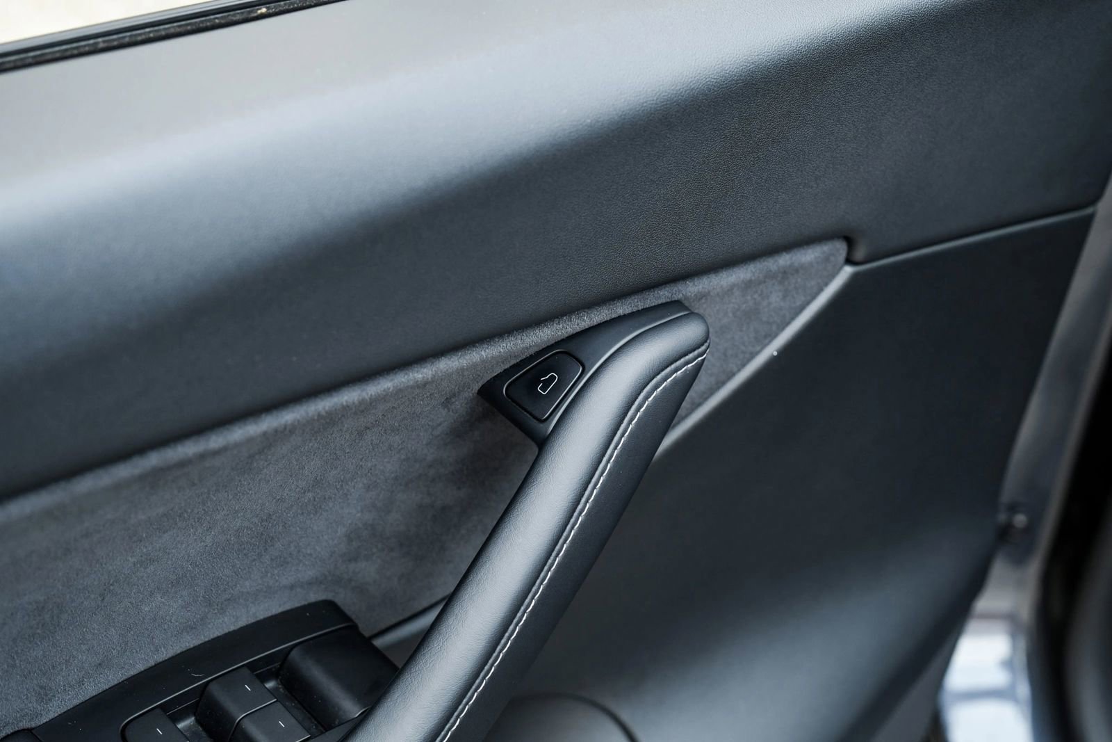 Used 2022 Tesla Model Y Performance AWD/4WD image 43