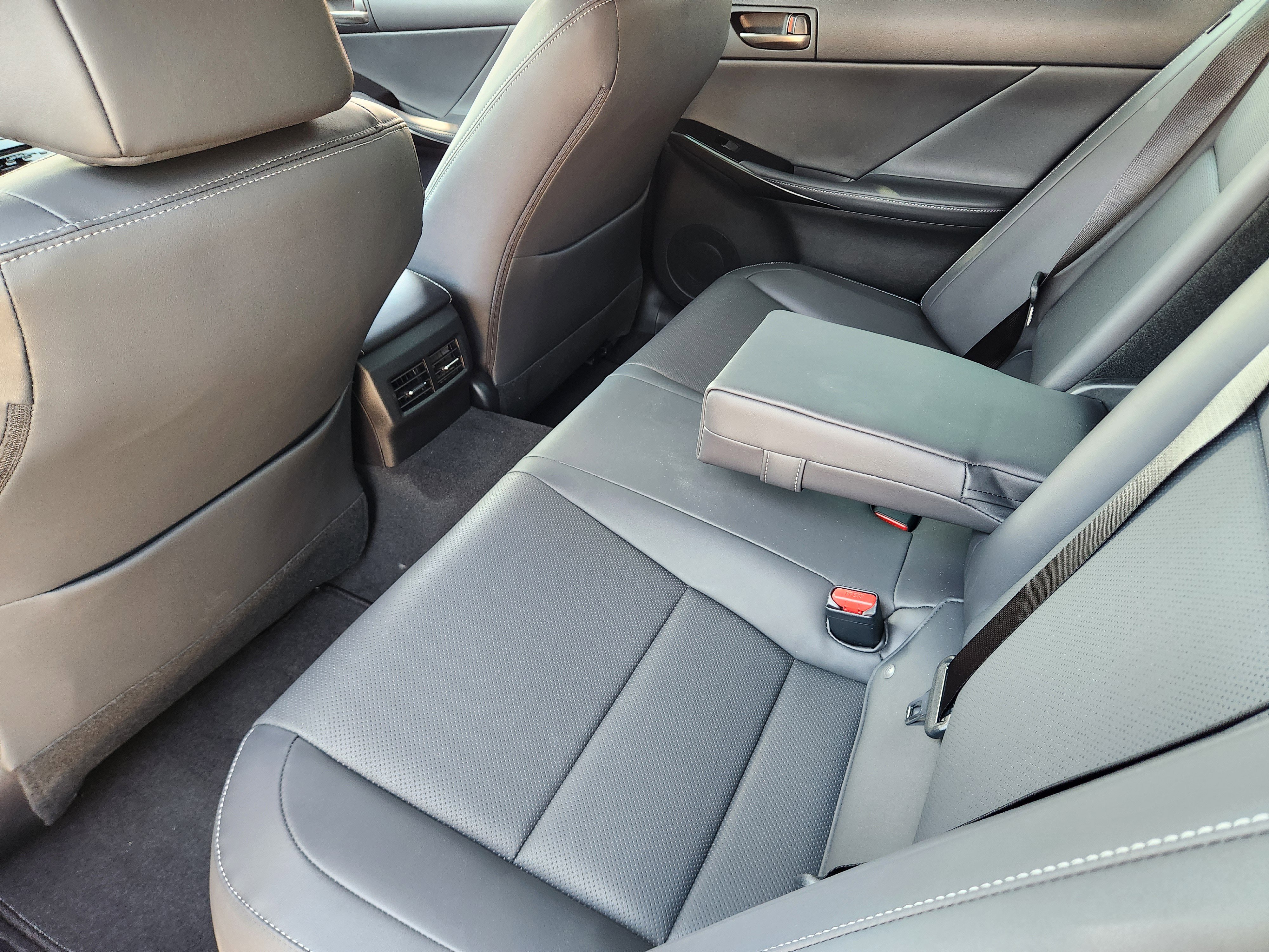 New 2025 Lexus IS 350 F Sport image 22