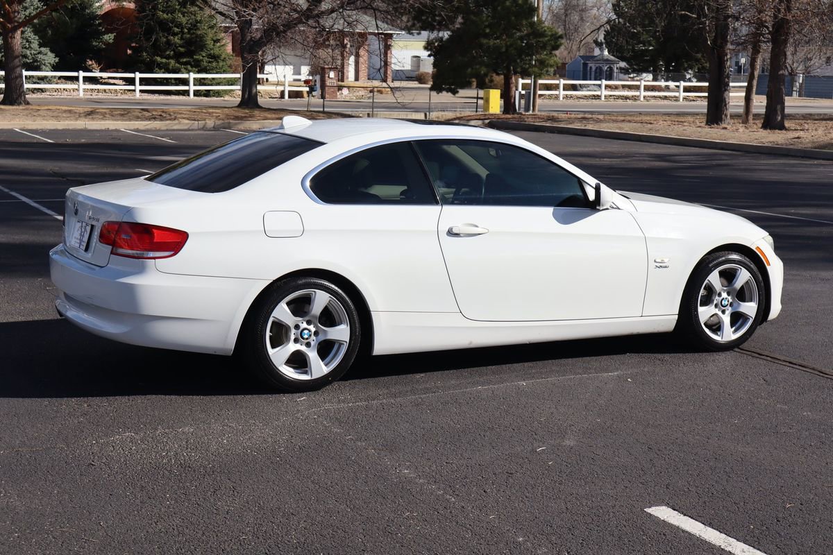 Used 2010 BMW 328i xDrive xDrive image 4