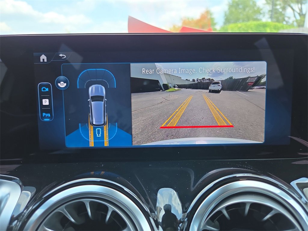 New 2026 Mercedes-Benz GLB 250 4MATIC image 25