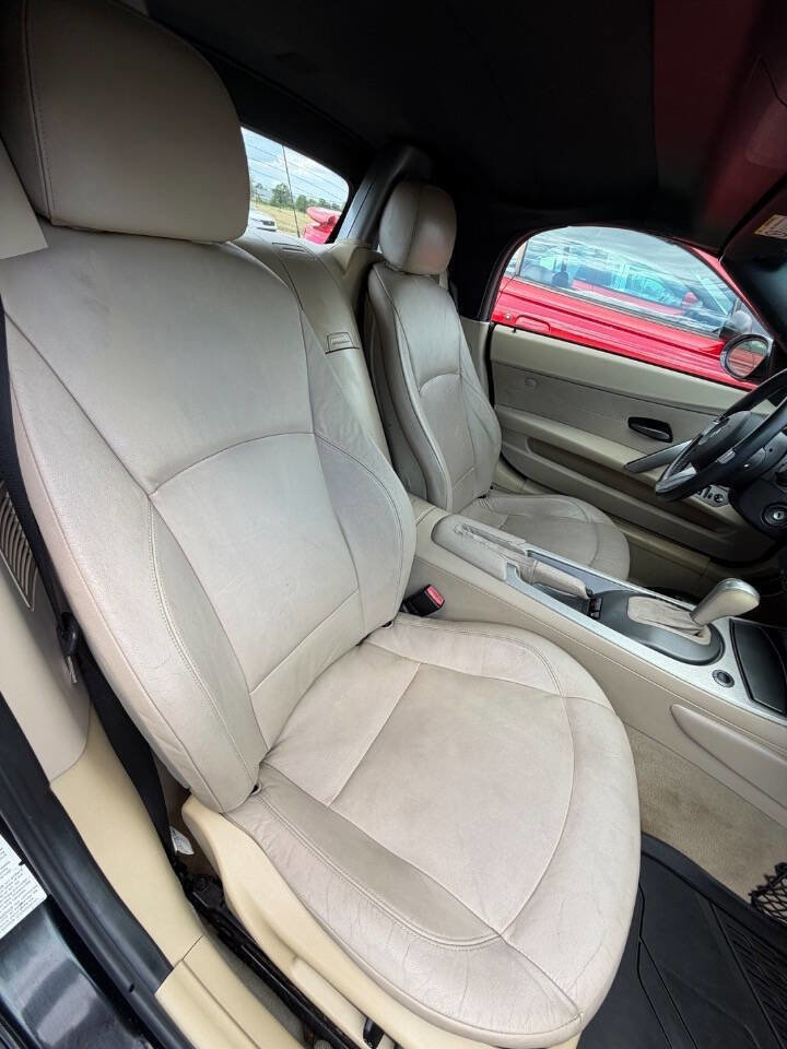 Used 2003 BMW Z4 3.0i image 17