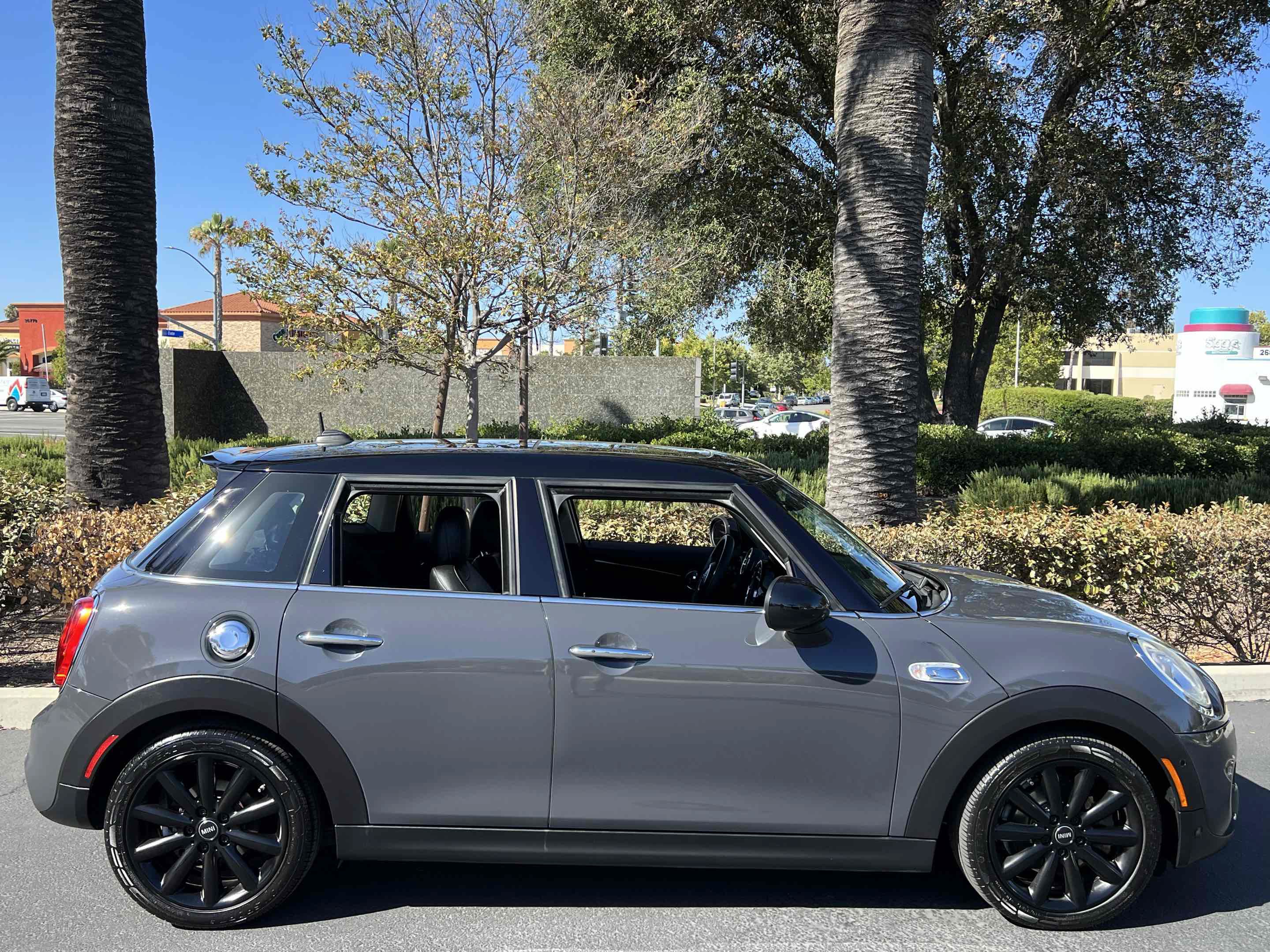 Used 2018 MINI Cooper S FWD image 19