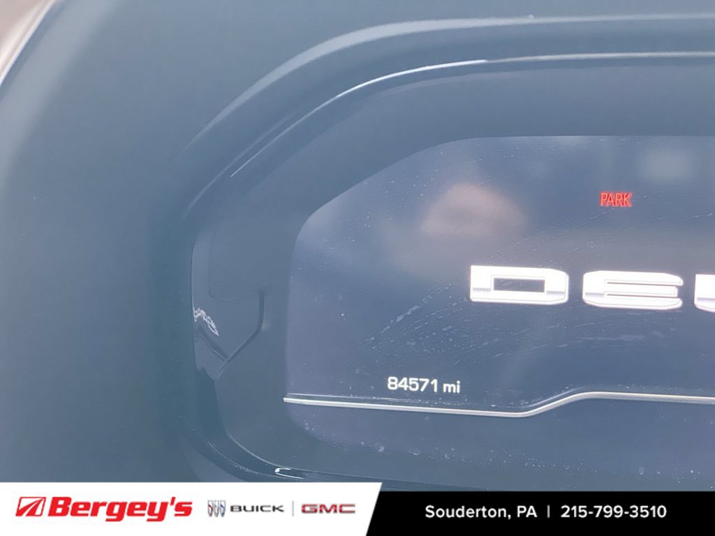 Certified 2023 GMC Yukon XL Denali AWD/4WD image 4