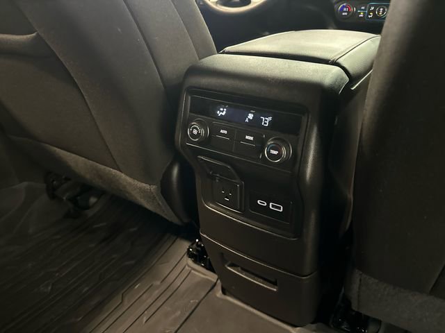 Used 2023 GMC Acadia SLE w/ Driver Convenience Package image 38