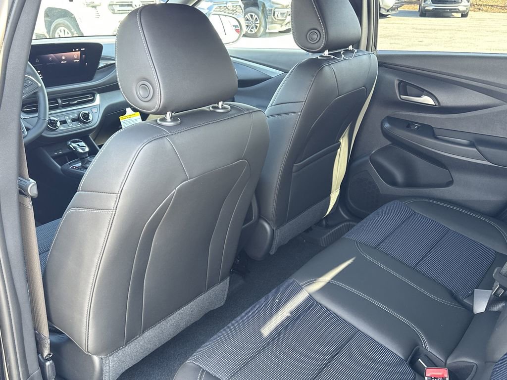 New 2026 Buick Envista Sport Touring w/ Convenience I Package FWD image 22