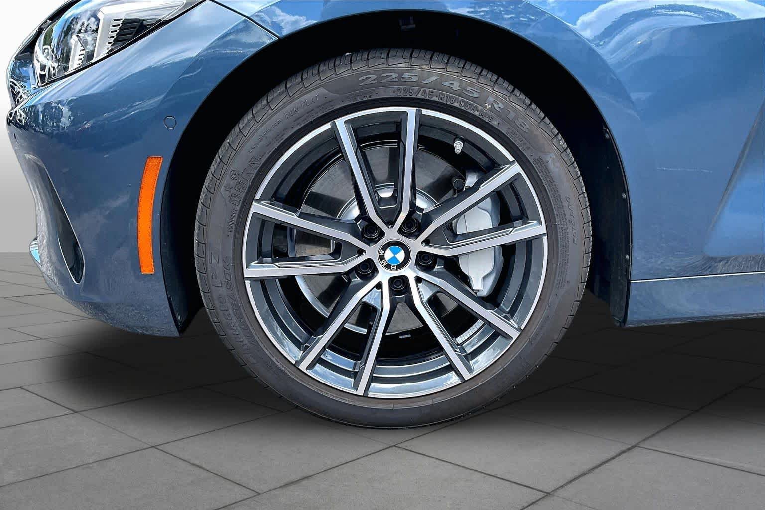 Used 2026 BMW 430i Convertible RWD image 11