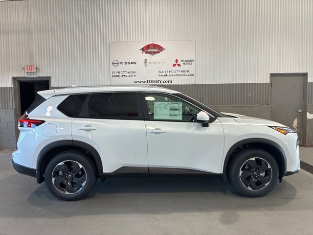New 2026 Nissan Rogue SV image 2
