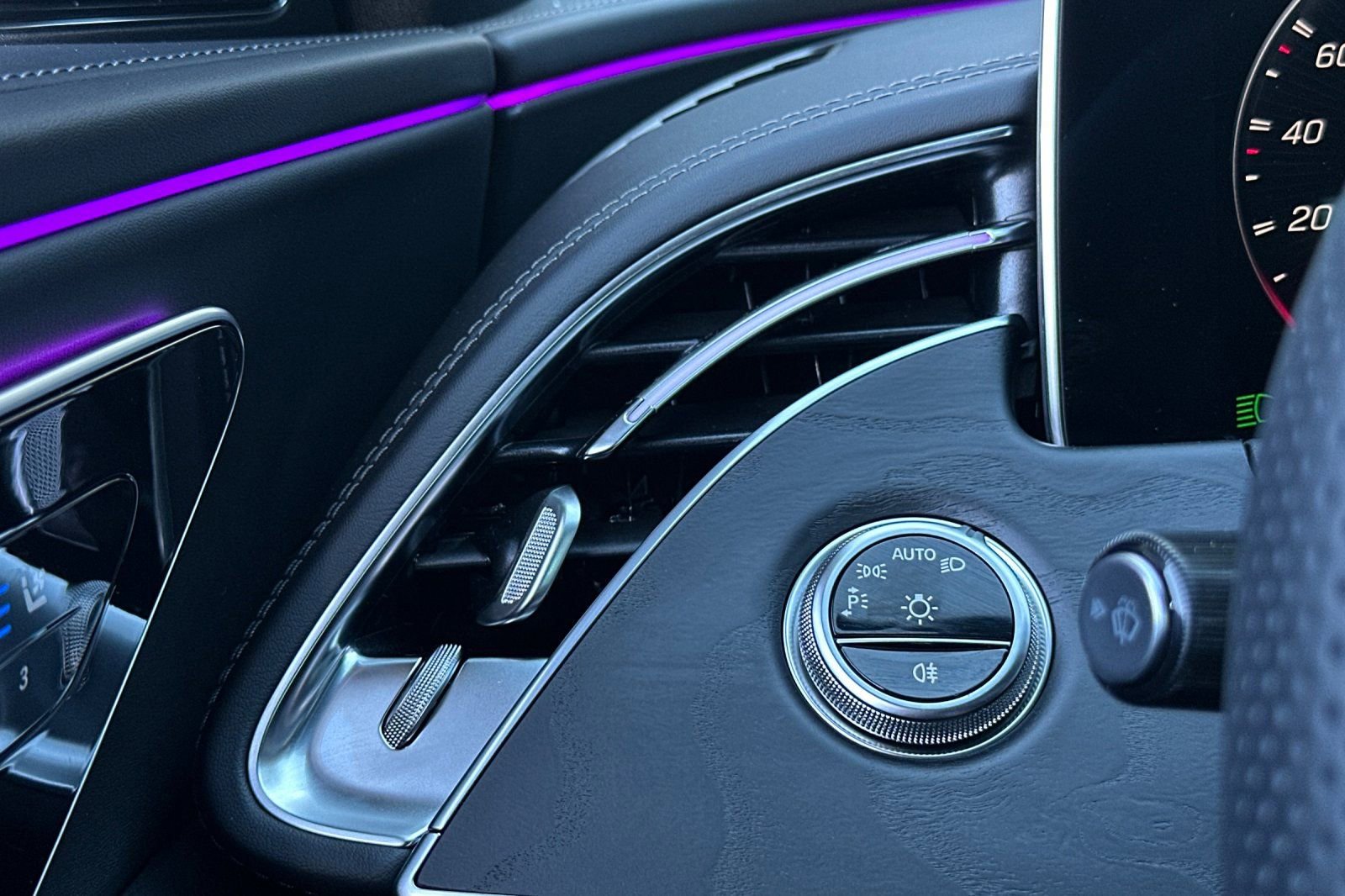 New 2026 Mercedes-Benz E 53 AMG e 4MATIC Sedan image 27