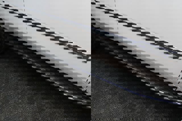 Used 2017 Cadillac Escalade Luxury AWD/4WD image 5