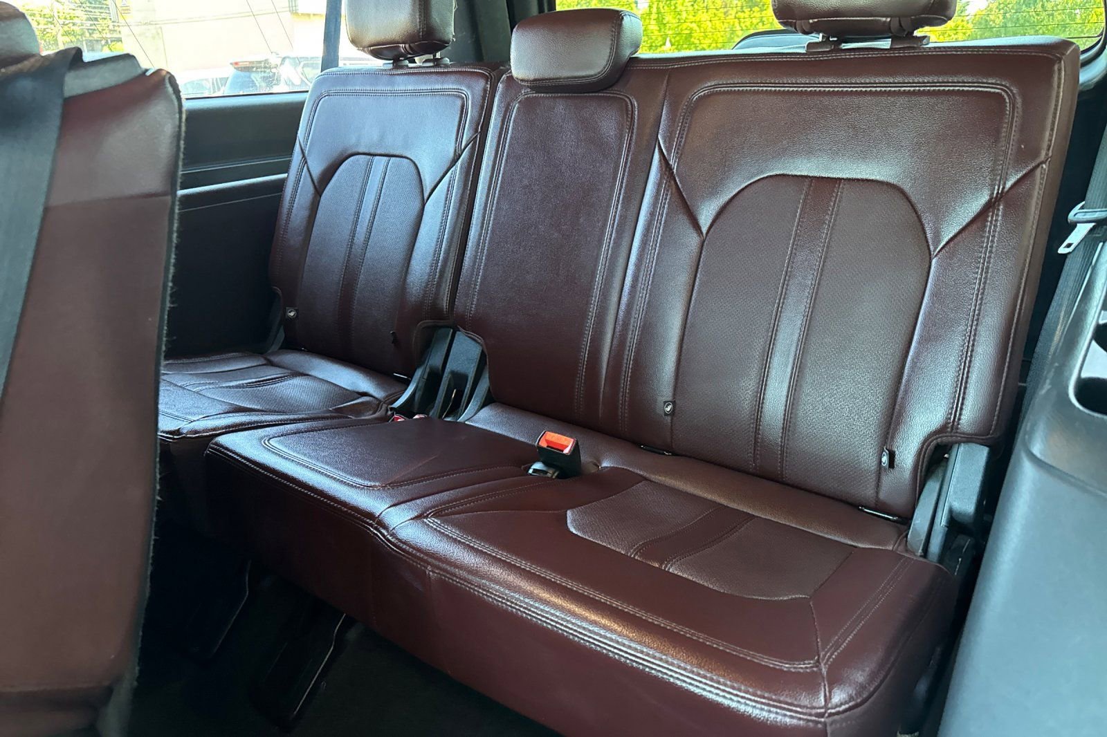 Used 2022 Ford Expedition Max Limited image 16