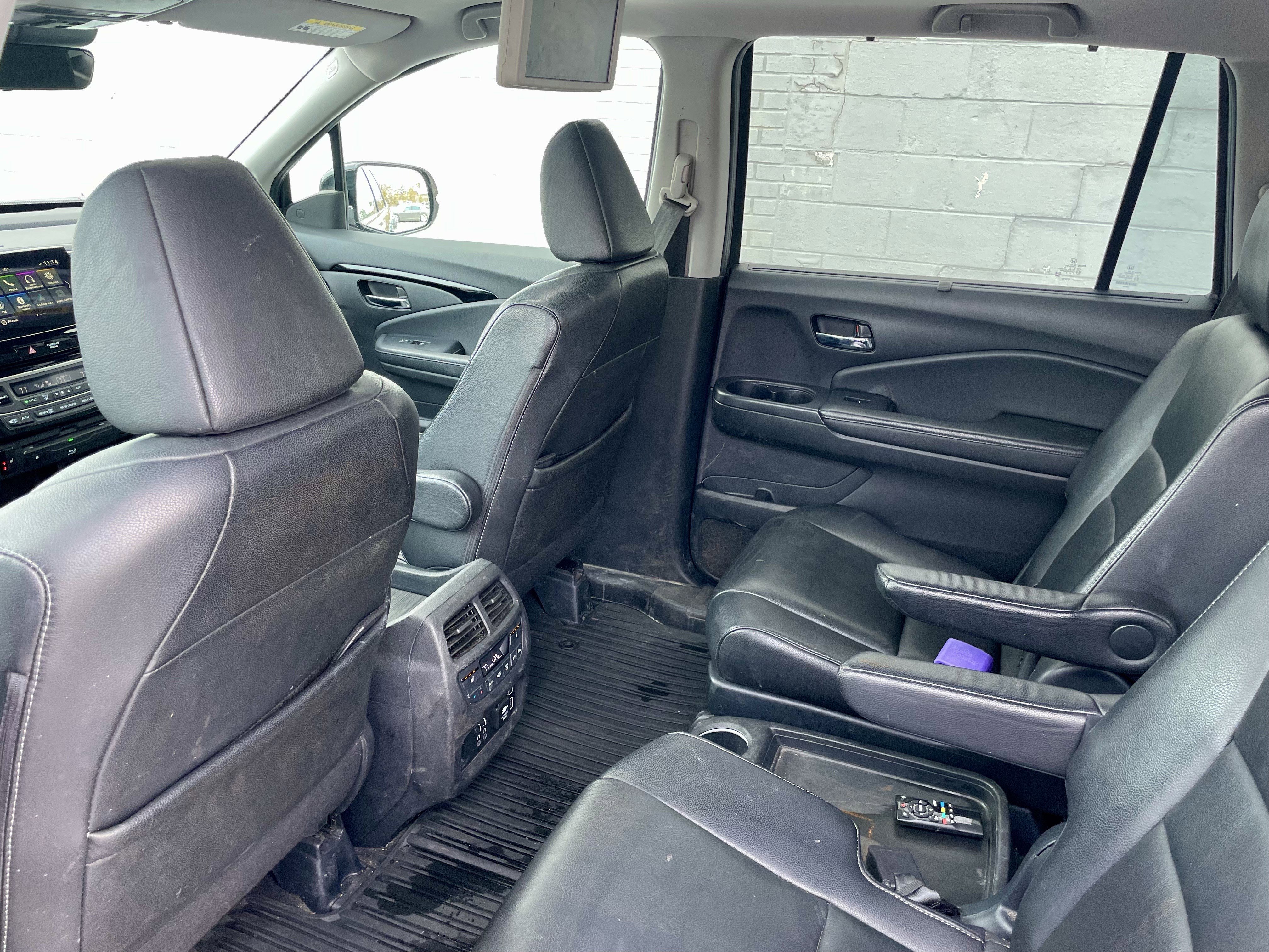 Used 2019 Honda Pilot Touring image 30