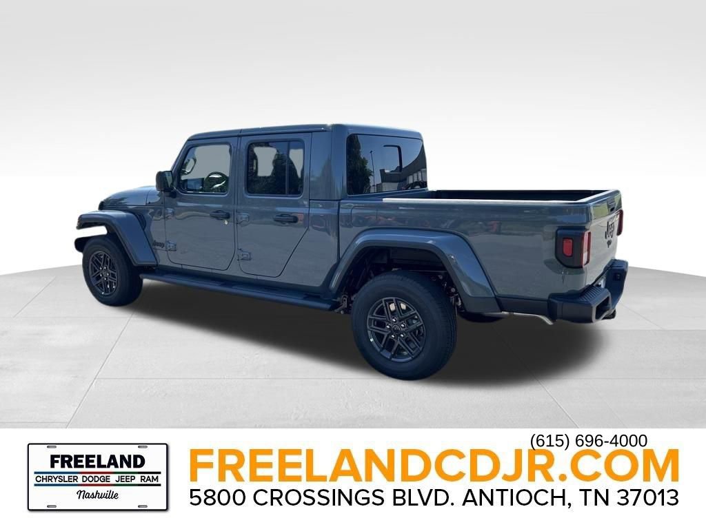 New 2025 Jeep Gladiator Sport image 4