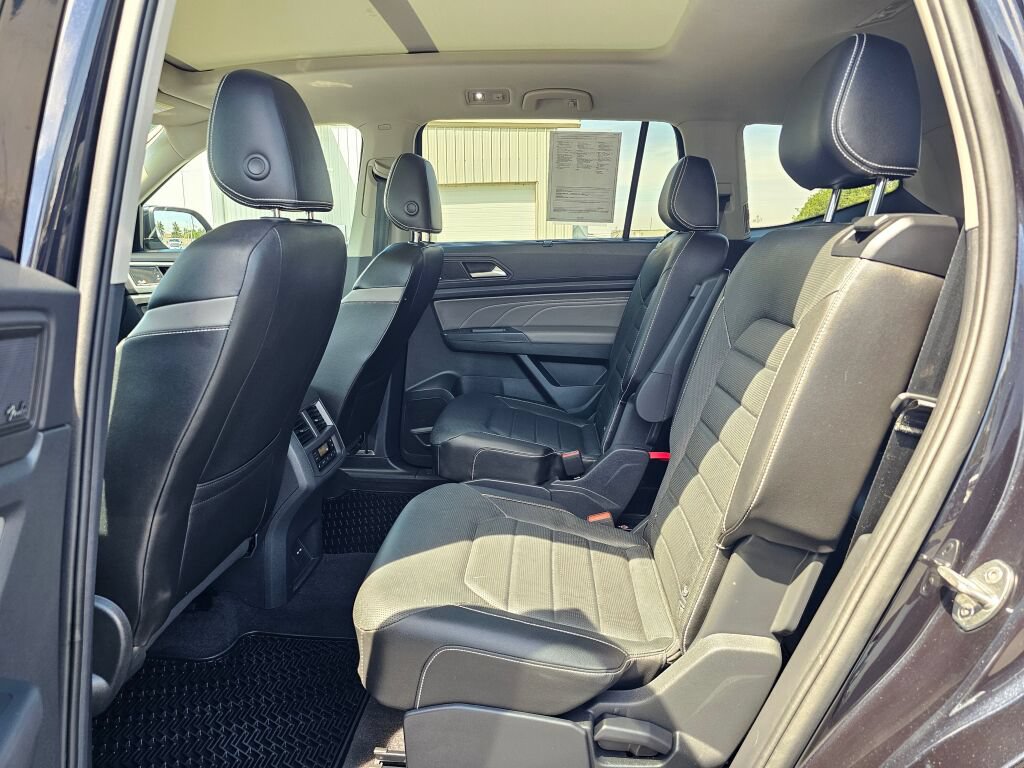 Certified 2023 Volkswagen Atlas SEL Premium AWD/4WD image 12