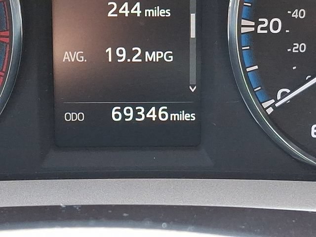 Used 2016 Toyota RAV4 XLE FWD image 23