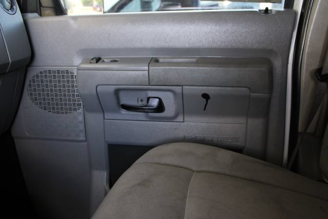 Used 2012 Ford E-150 and Econoline 150 w/ Commercial Cargo Van Pkg RWD image 17