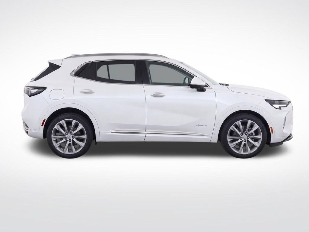Used 2022 Buick Envision Avenir w/ Technology Package II AWD/4WD image 9