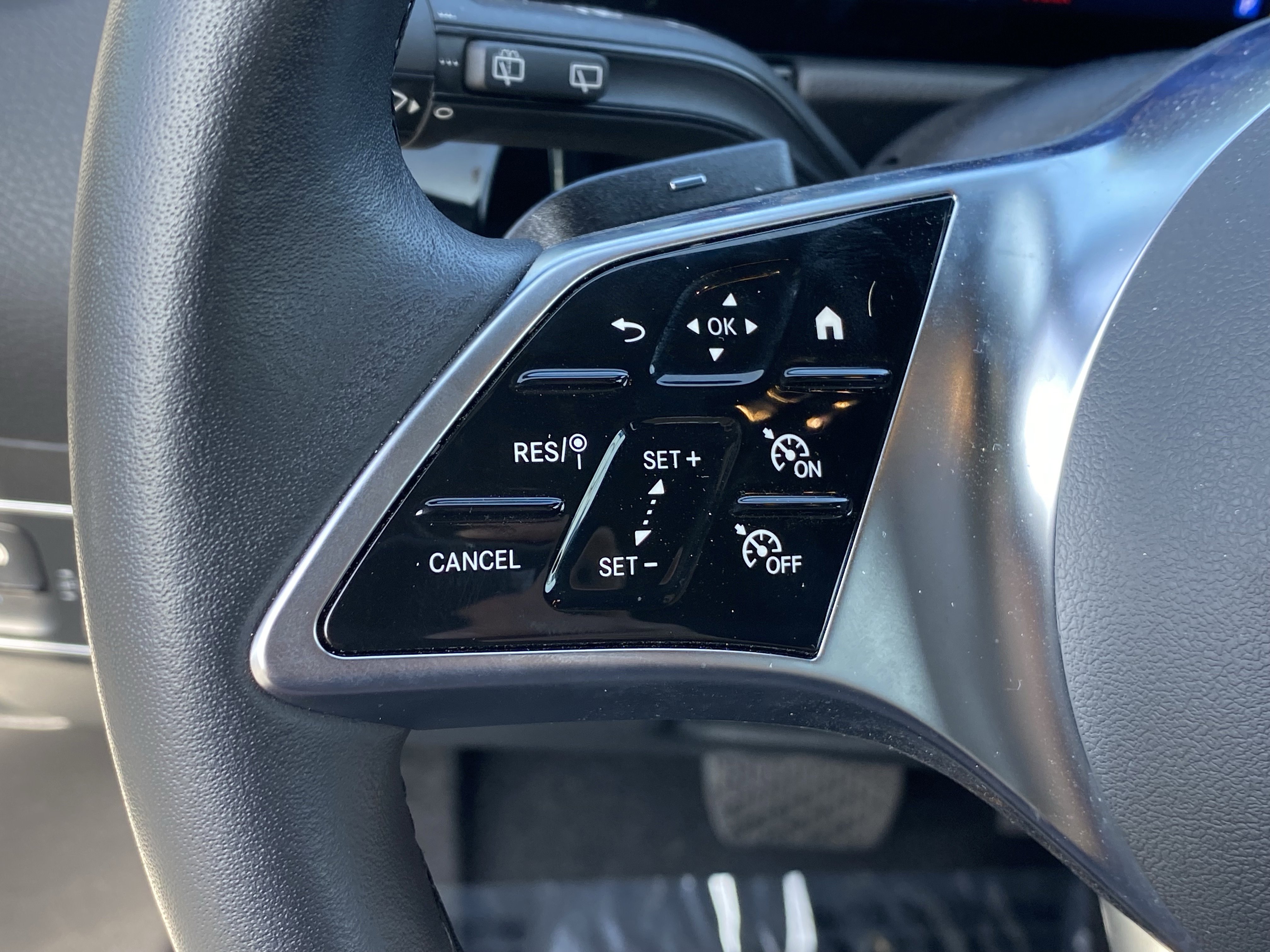 Used 2025 Mercedes-Benz GLA 250 4MATIC image 26