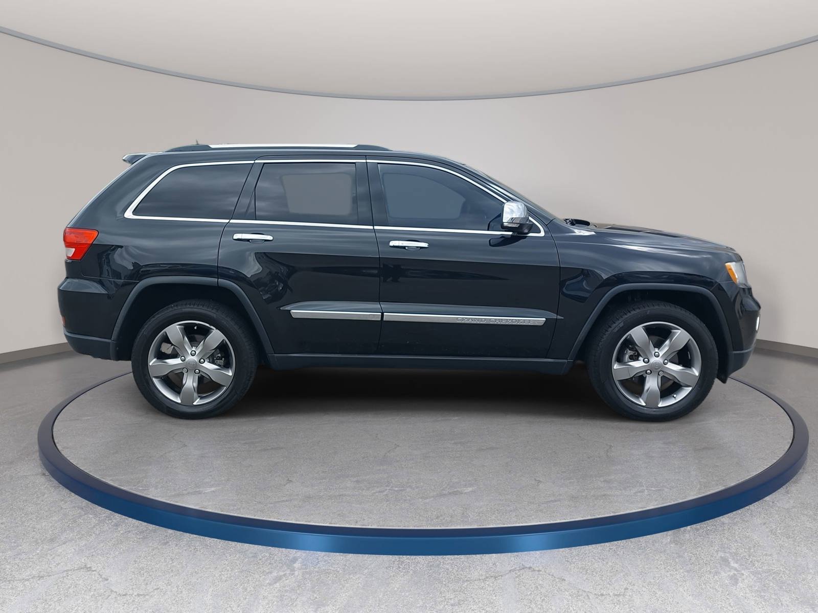 Used 2013 Jeep Grand Cherokee Limited AWD/4WD image 4