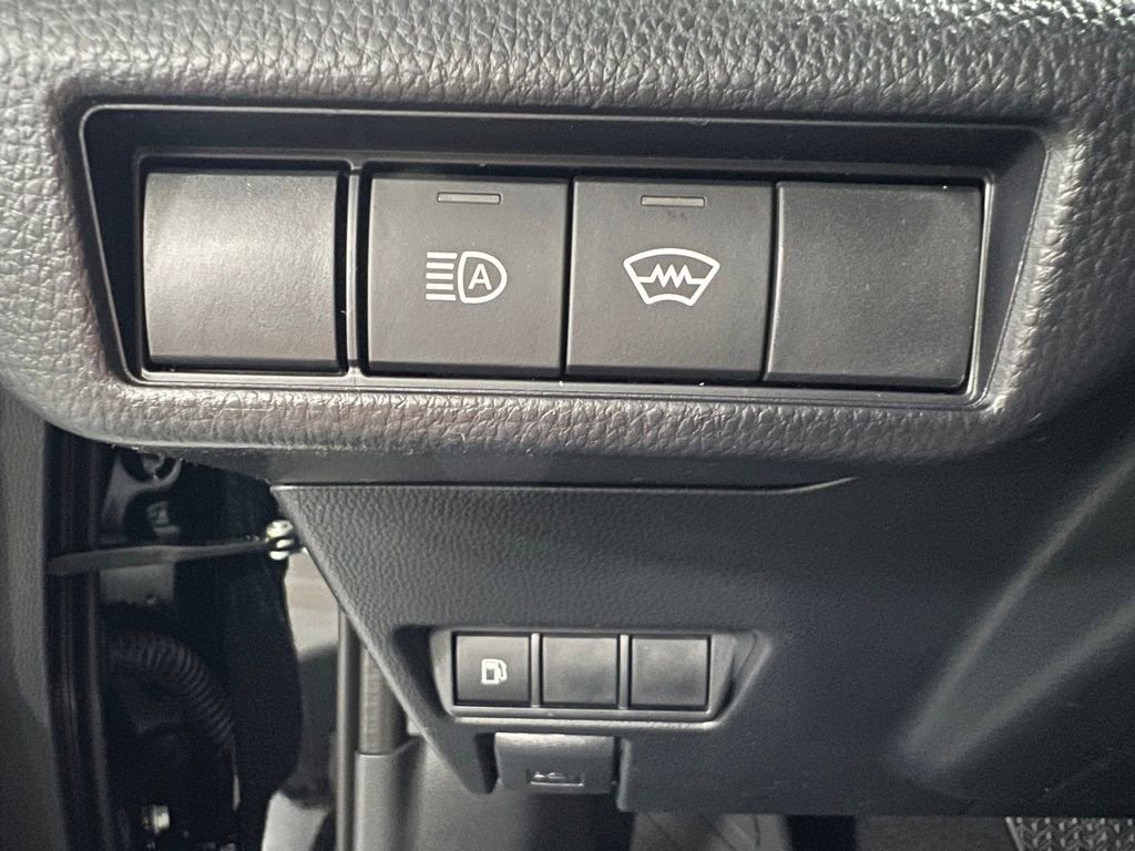 New 2026 Toyota Prius LE FWD image 39