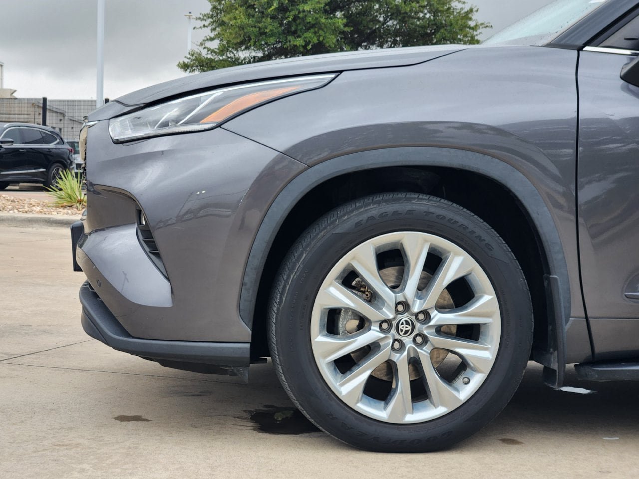 Used 2023 Toyota Highlander Limited AWD/4WD image 8