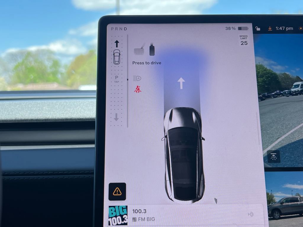 Used 2026 Tesla Model Y Long Range image 25