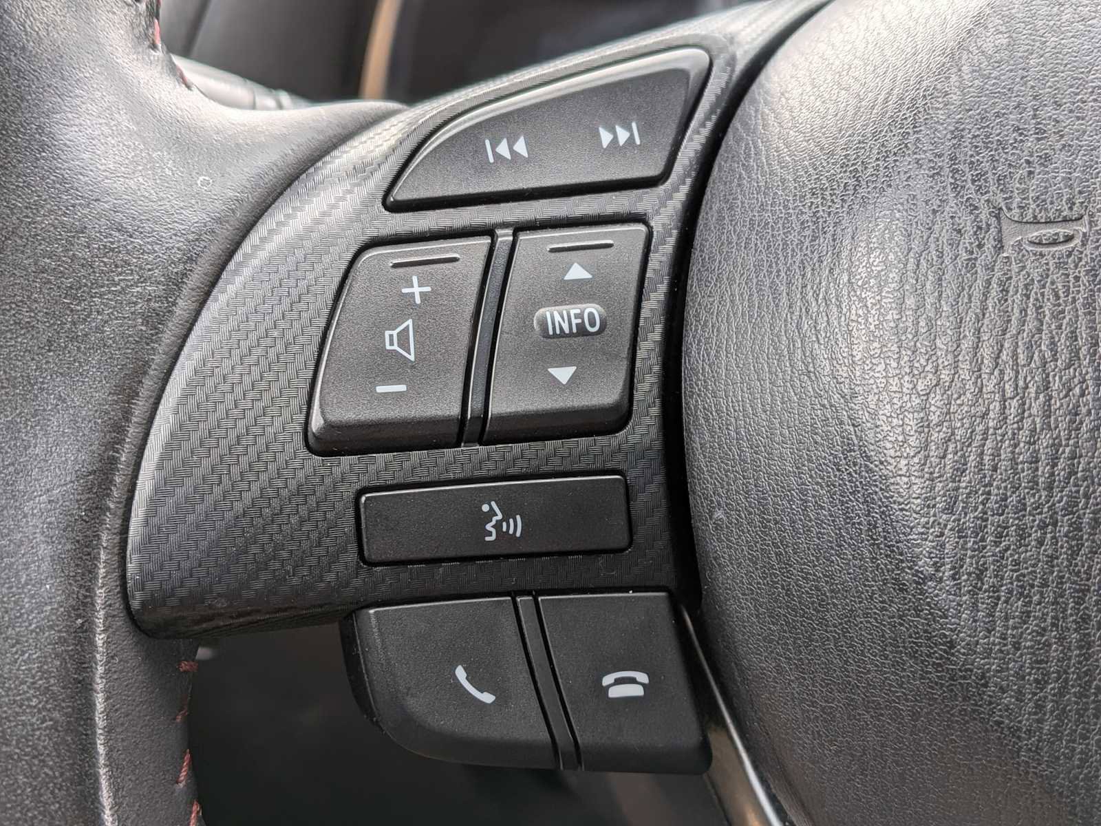 Used 2014 MAZDA MAZDA3 s Touring image 19