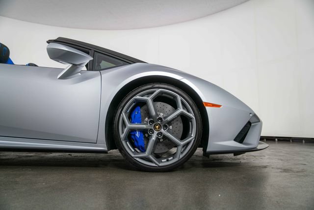 Used 2023 Lamborghini Huracan EVO RWD image 11