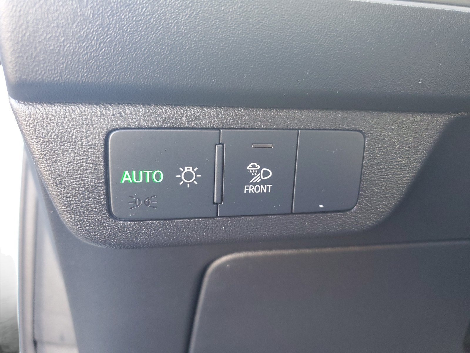 Used 2024 Audi Q4 e-tron Prestige AWD/4WD image 23