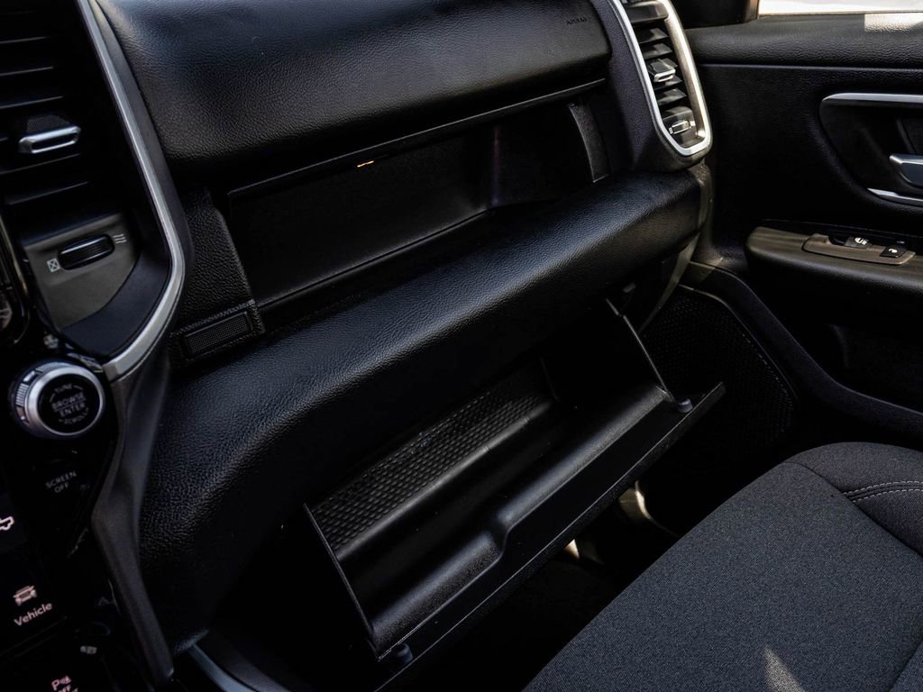 Used 2023 RAM 1500 Big Horn AWD/4WD image 19